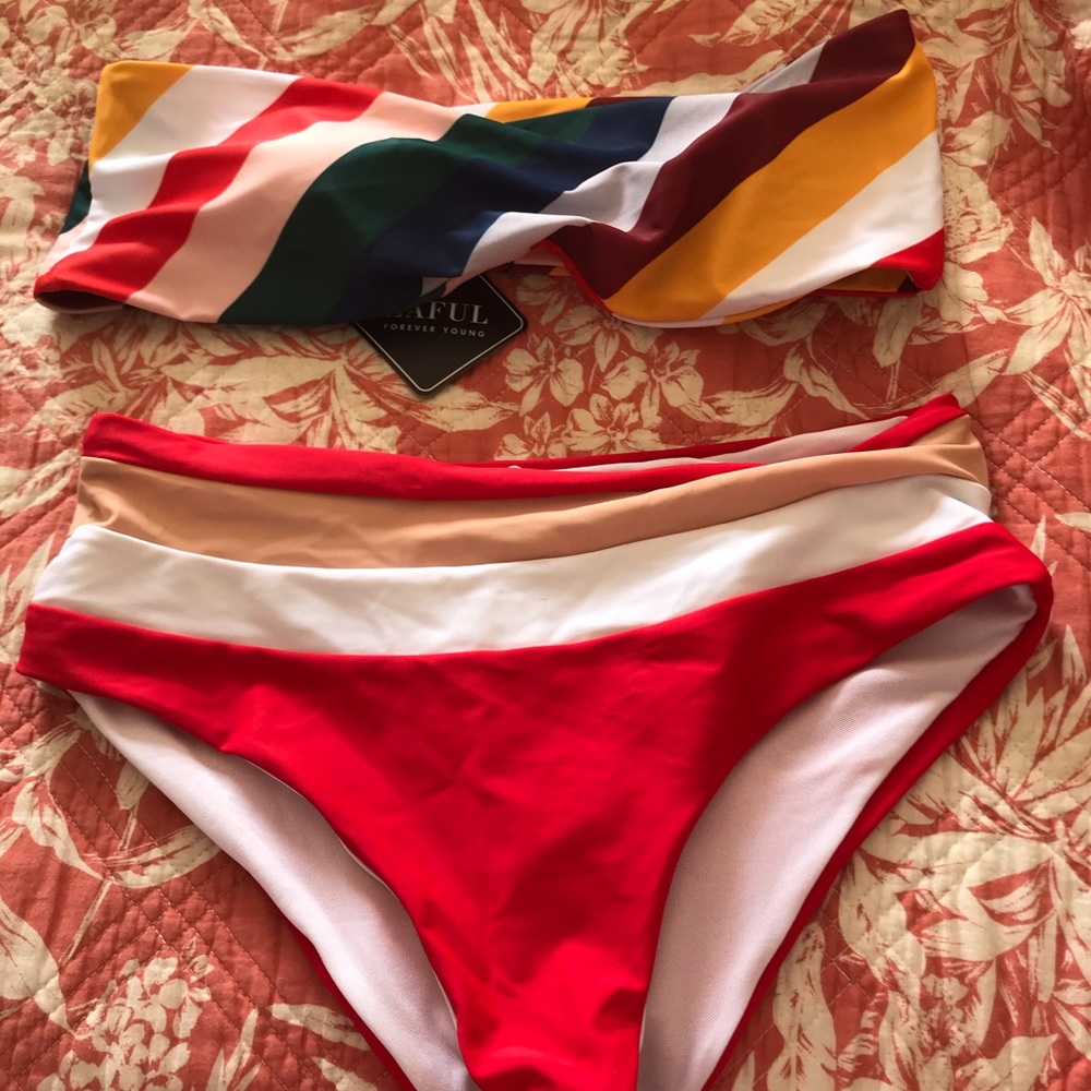 Bathing suit - Picture 2 of 2